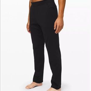 LULULEMON MEN’S DISCIPLINE PANTS.SIZE SMALL